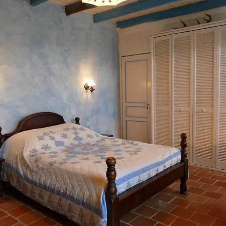 D'hotes De La Grande Combe Bed and Breakfast